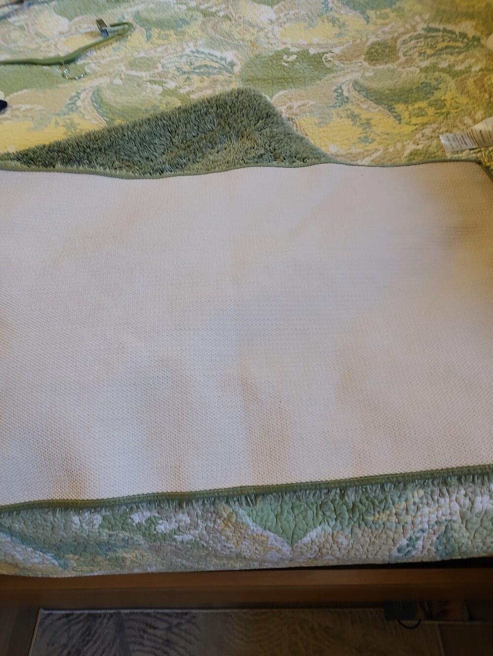 Set Of 2 Plush Rugs - Picture 2 of 8